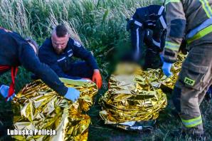 [VIDEO] Próba nielegalnego przekroczenia granicy udaremniona przez policjantów. Zatrzymani to obywatele Jemenu, Syrii oraz Afganistanu