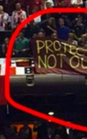 Polscy siatkarze wygrali z Niemcami 3:2! Kontrowersyjny transparent wciąż wywołuje dyskusje