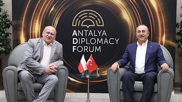 Minister Zbigniew Rau odbył szereg spotkań dwustronnych, na marginesie Antalya Diplomacy Forum, spotkał się ze swoimi odpowiednikami m.in. z Turcji, Ukrainy, Rumunii i Iranu